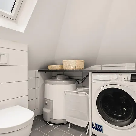 Dinbnb I 350m To Bryggen I Renovated 2023 I Quiet Apartment